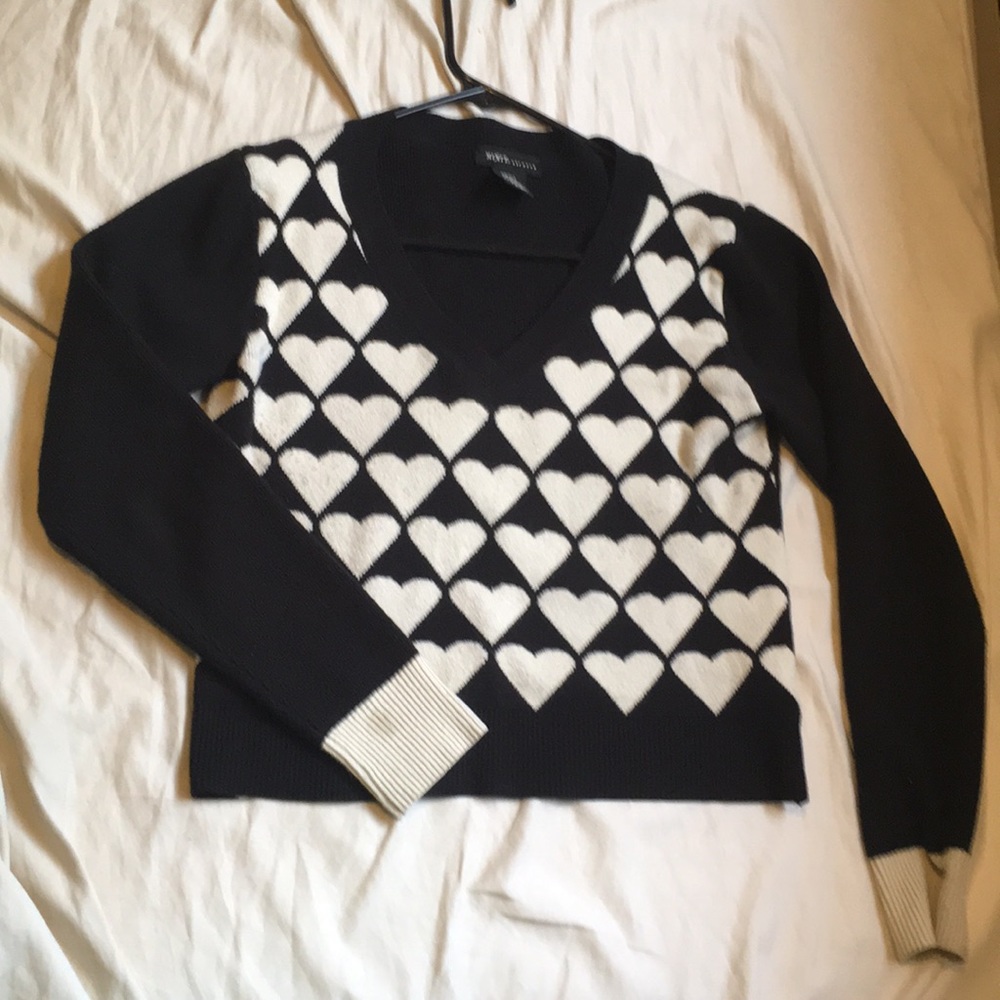 Mixit stretch hearts sweater black and white